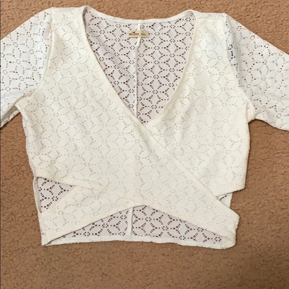 Hollister Lace crop top - Picture 2 of 2